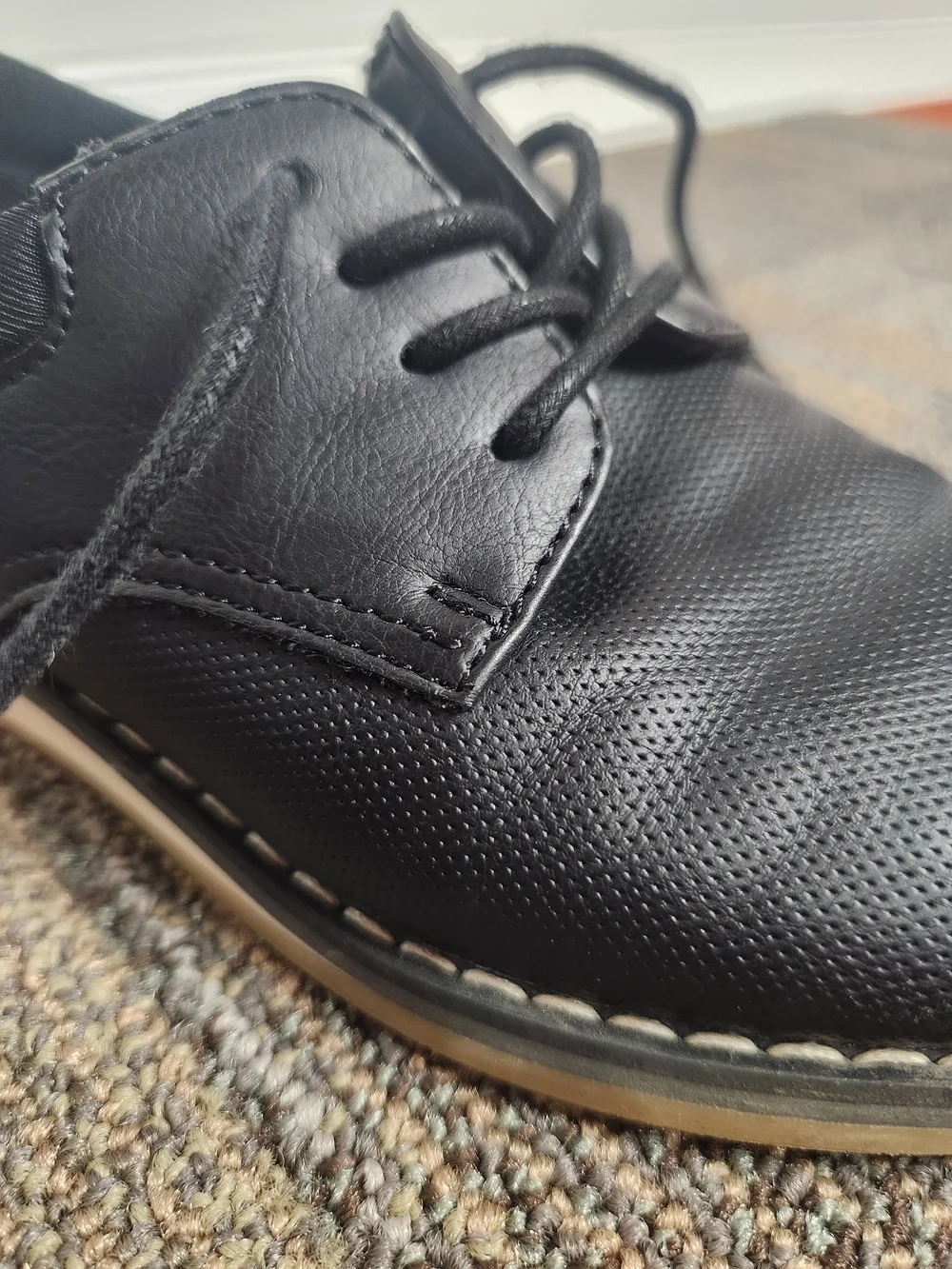 Thereabouts boys size 13 casual dress shoes Black And Brown Lace Tie